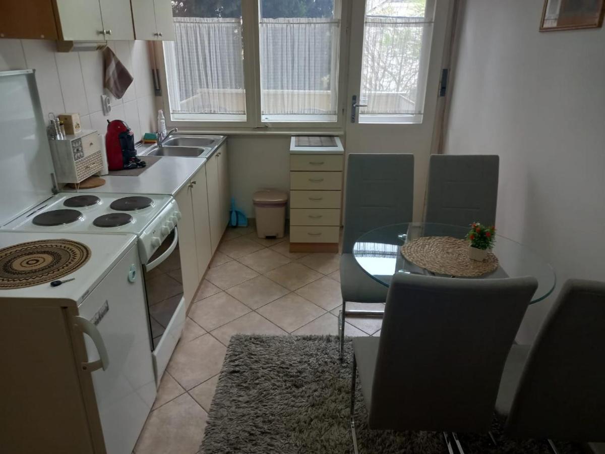 Stan U Centru Apartment Podgorica Exterior photo